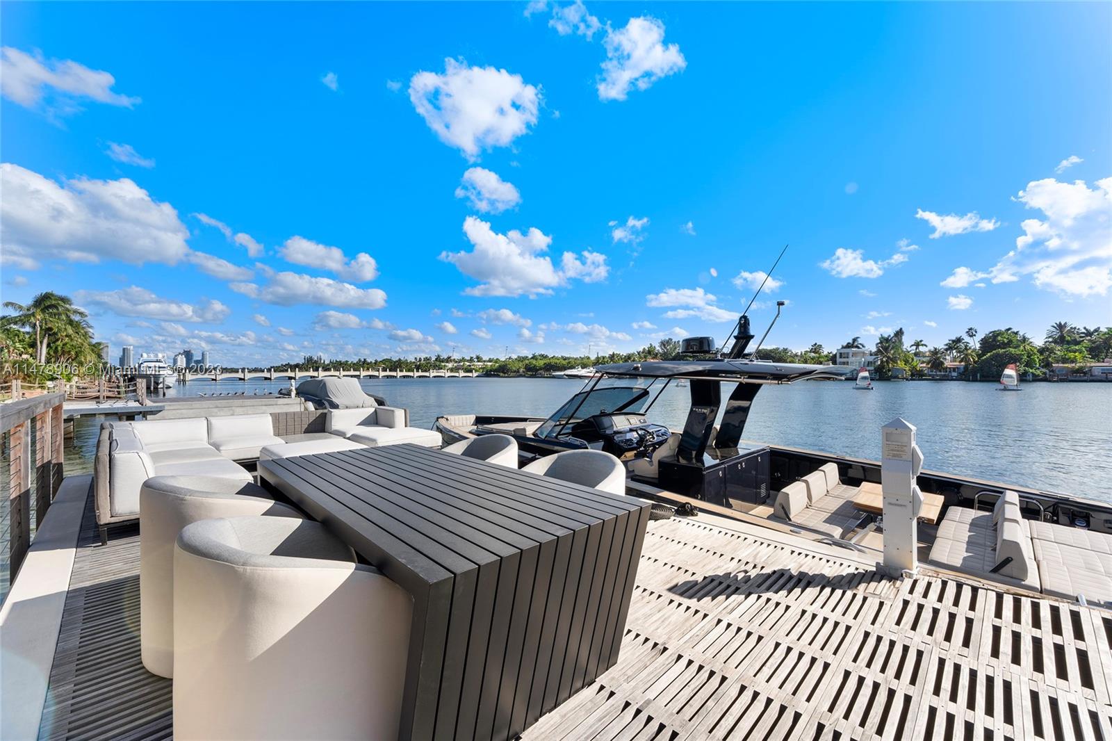 HIBISCUS ISLAND - Residential