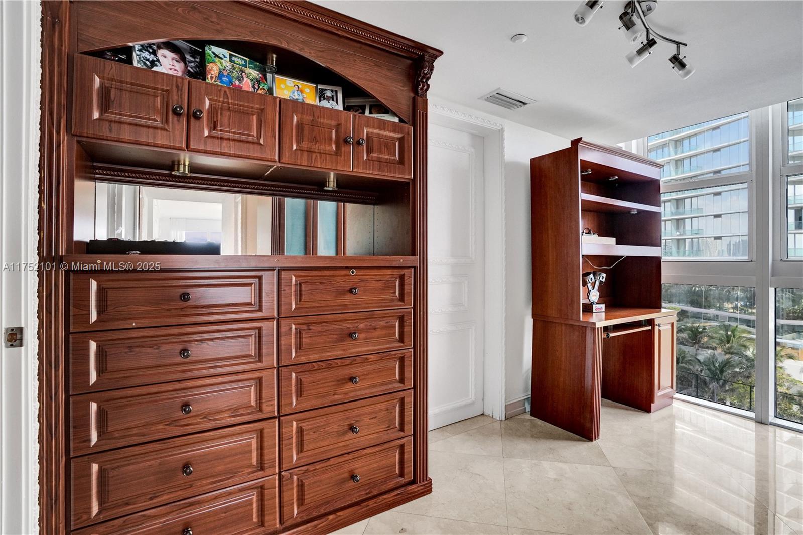 OCEAN THREE CONDO - Residential