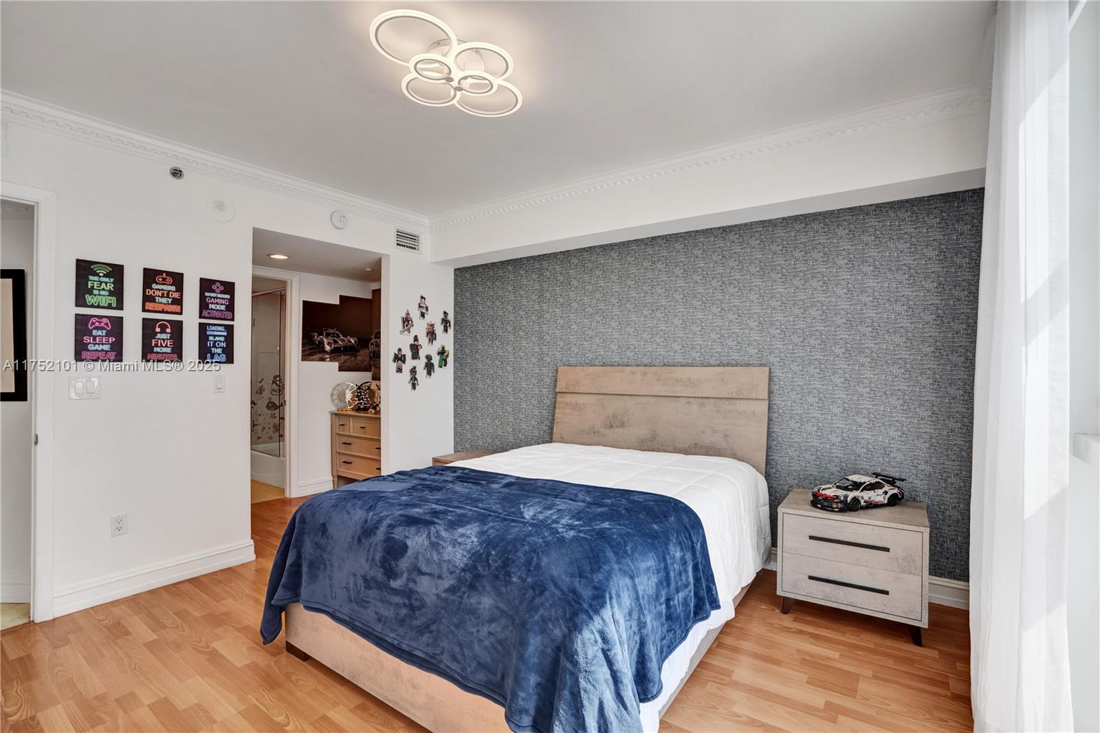 OCEAN THREE CONDO - Residential
