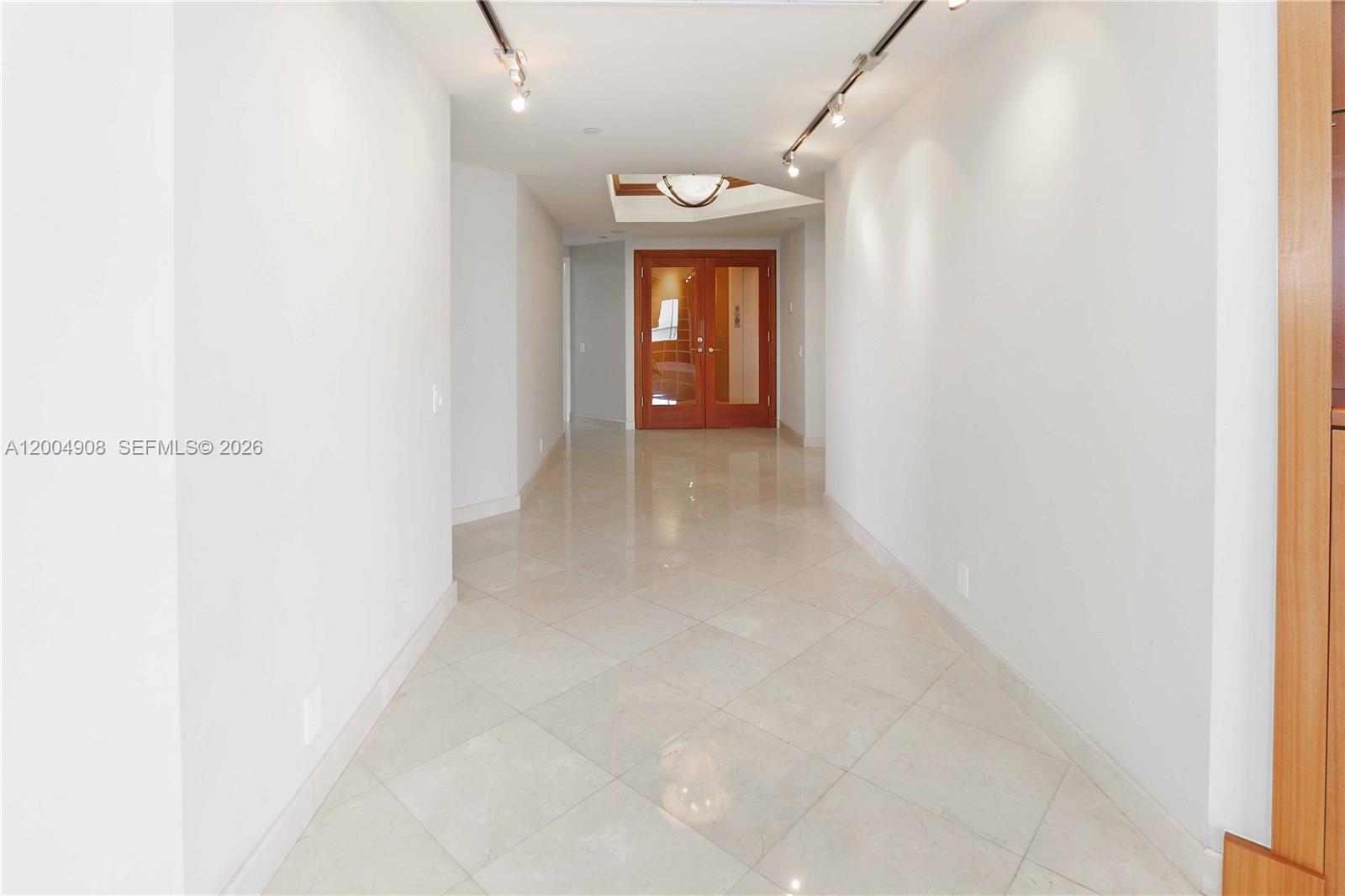 ONE ISLAND PLACE CONDO II - Residential