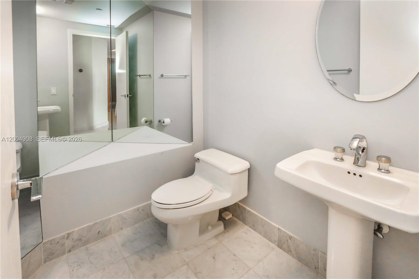 ONE ISLAND PLACE CONDO II - Residential