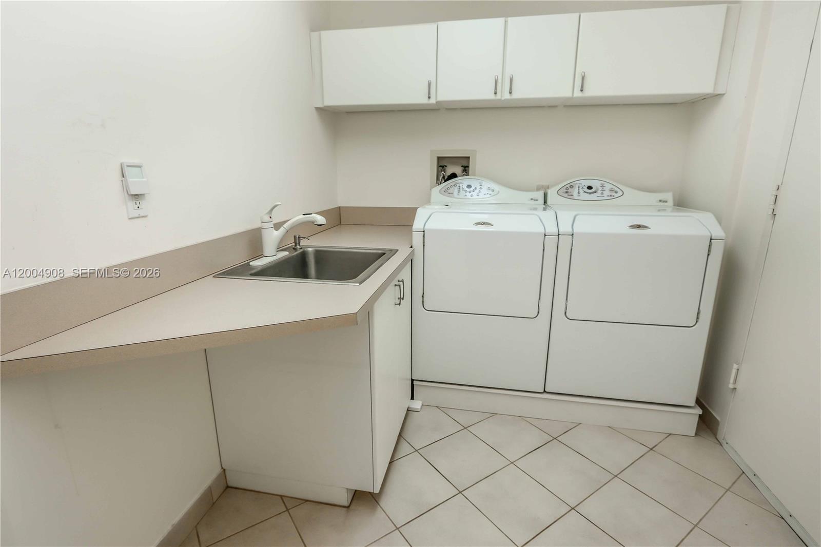 ONE ISLAND PLACE CONDO II - Residential