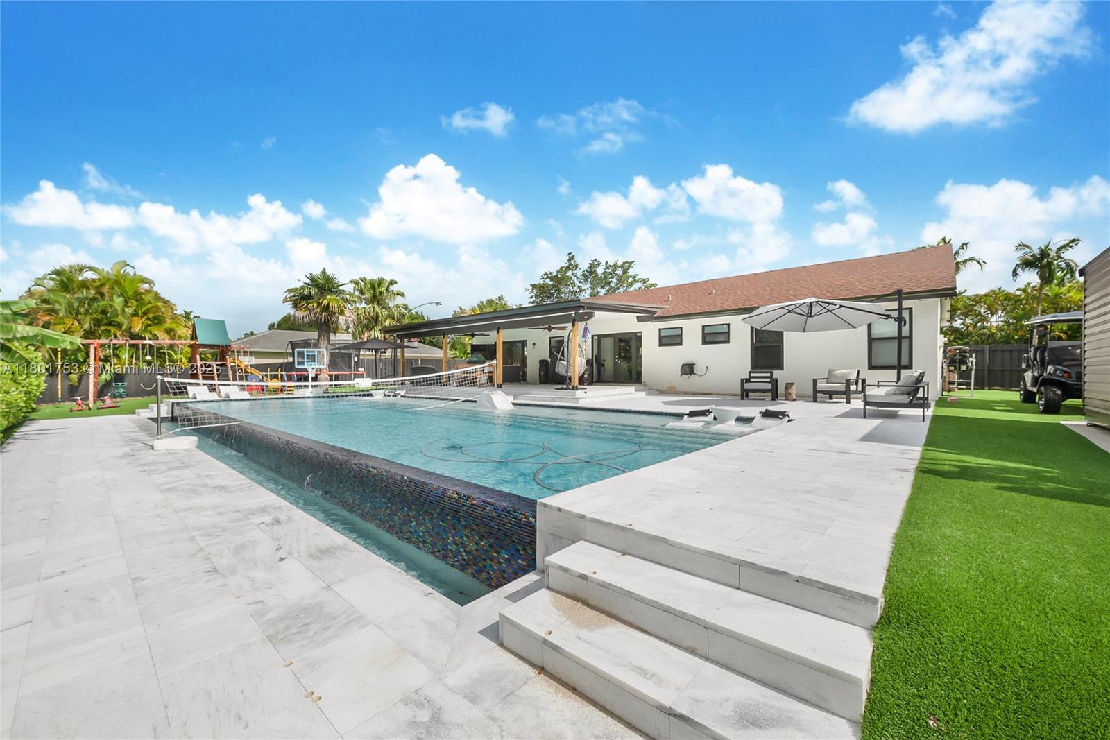 SECTION 21 BEL-AIRE - Residential