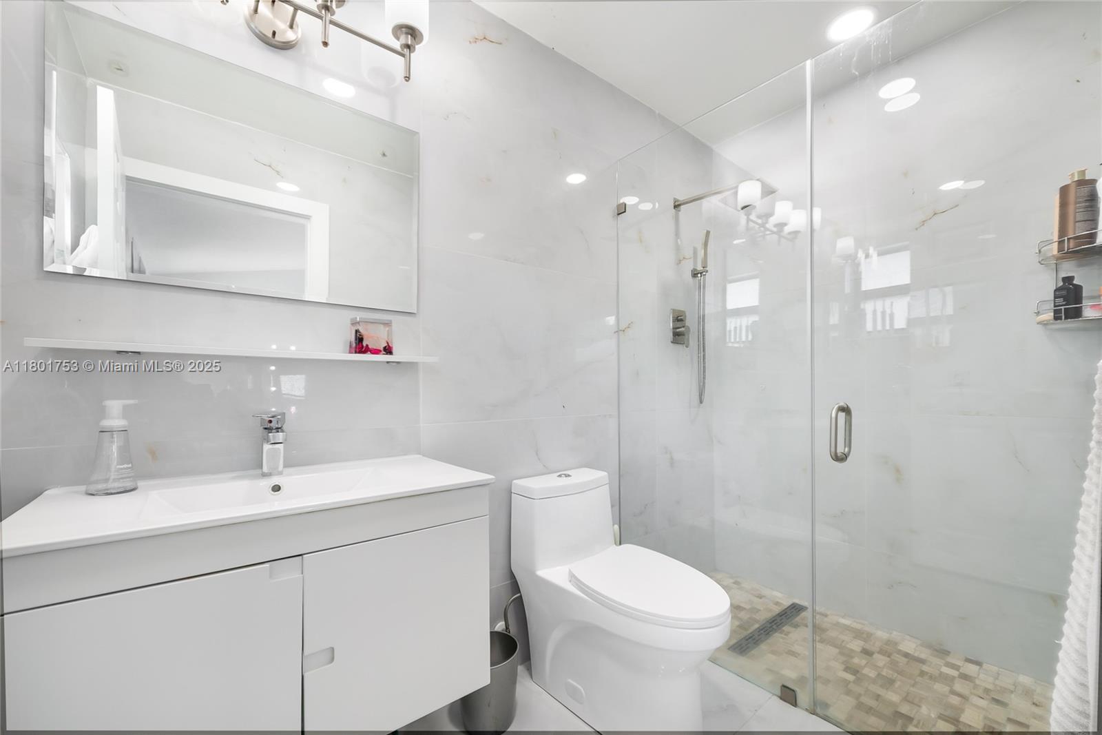 SECTION 21 BEL-AIRE - Residential