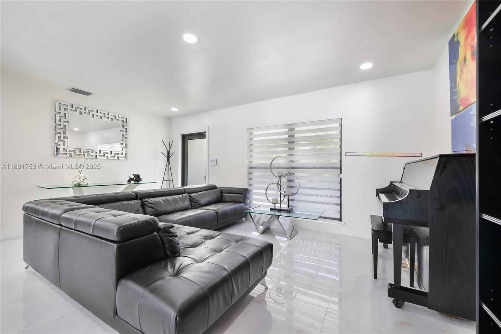 SECTION 21 BEL-AIRE - Residential