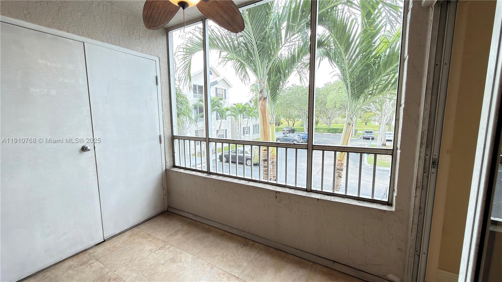 LAKEVIEW CLUB CONDO - Residential Lease