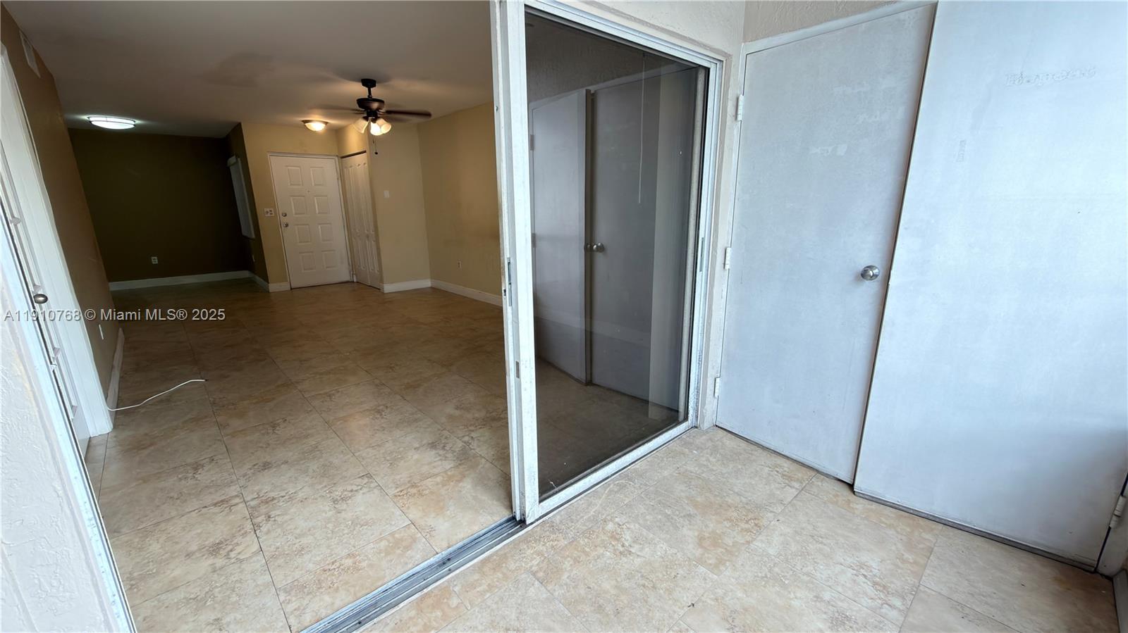 LAKEVIEW CLUB CONDO - Residential Lease