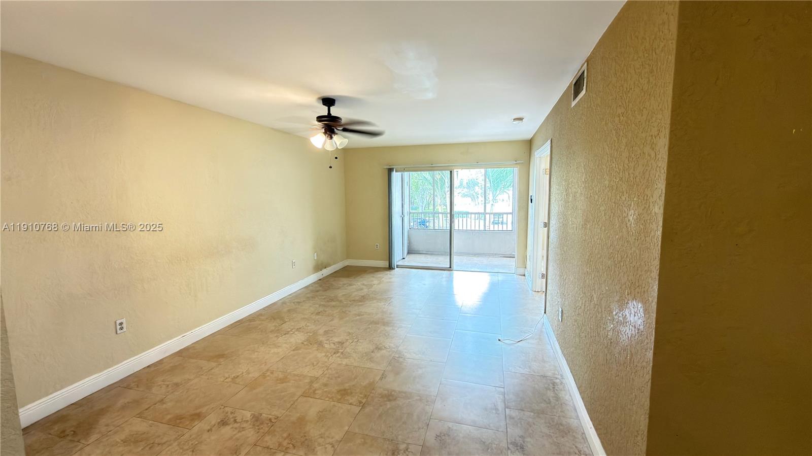 LAKEVIEW CLUB CONDO - Residential Lease