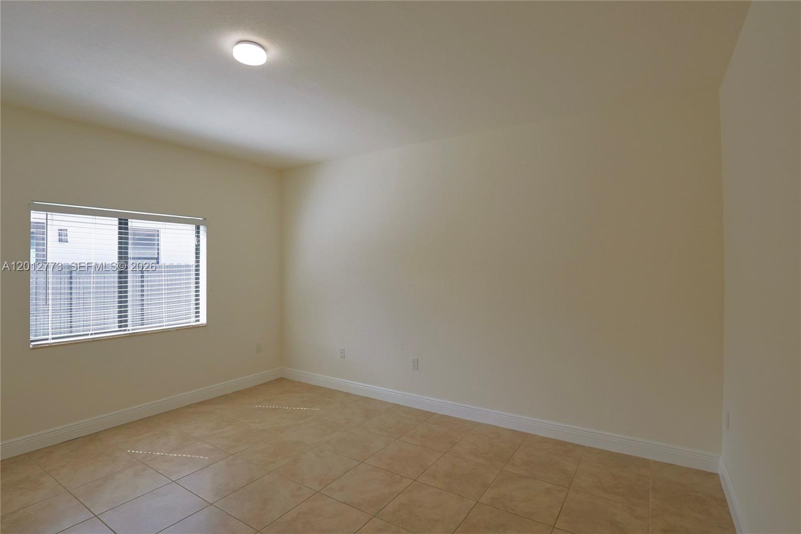 VICTORIA BAY ESTATES - Residential Lease