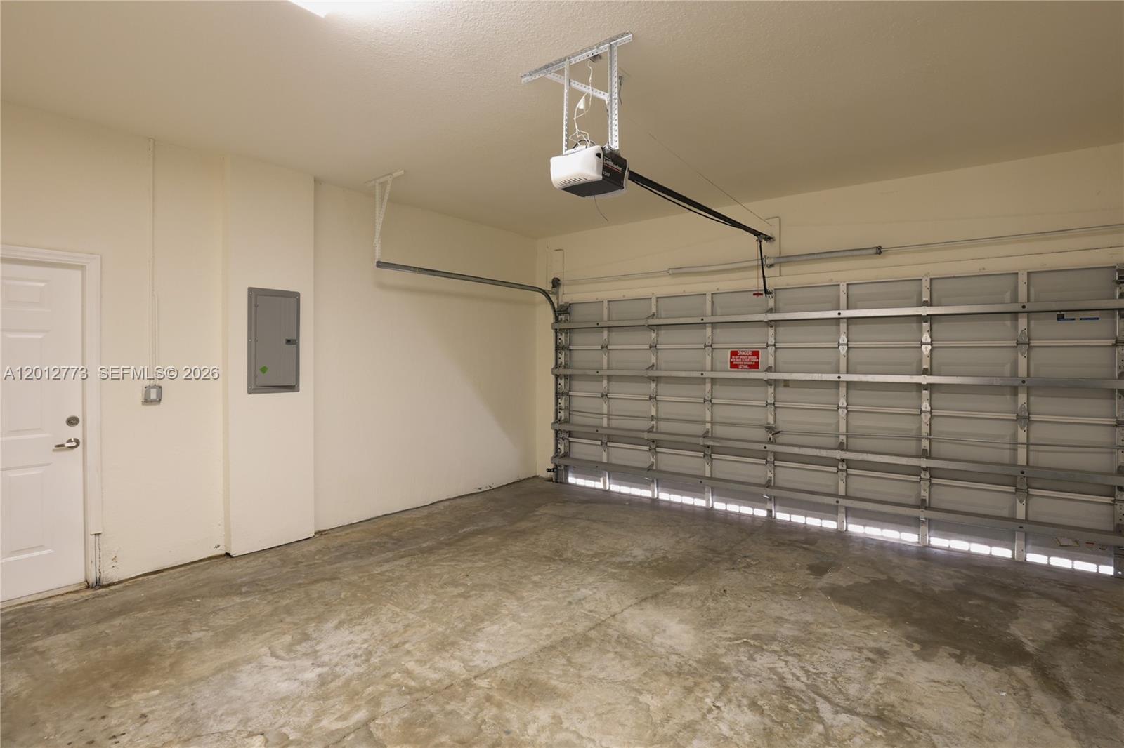 VICTORIA BAY ESTATES - Residential Lease
