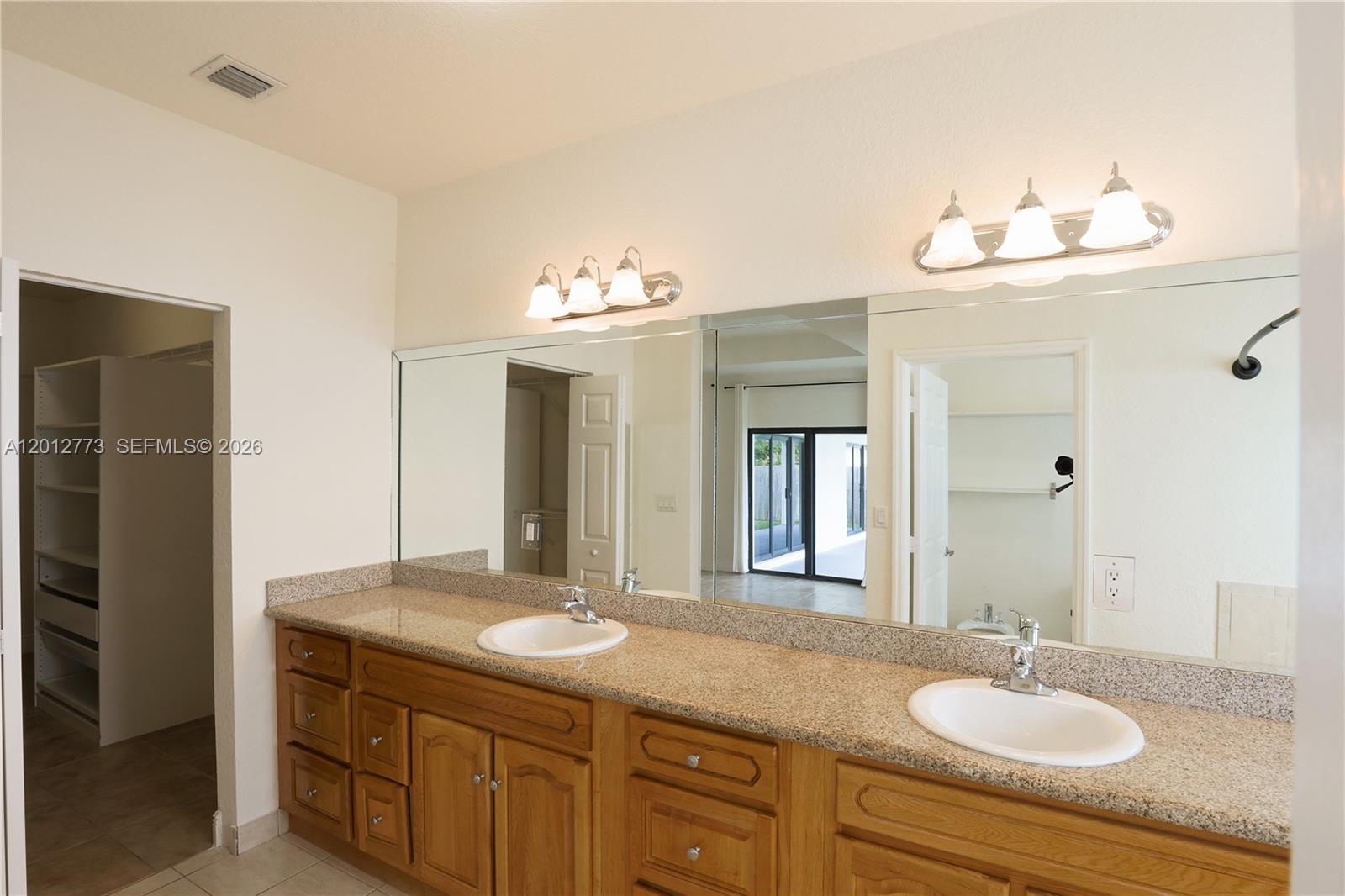 VICTORIA BAY ESTATES - Residential Lease