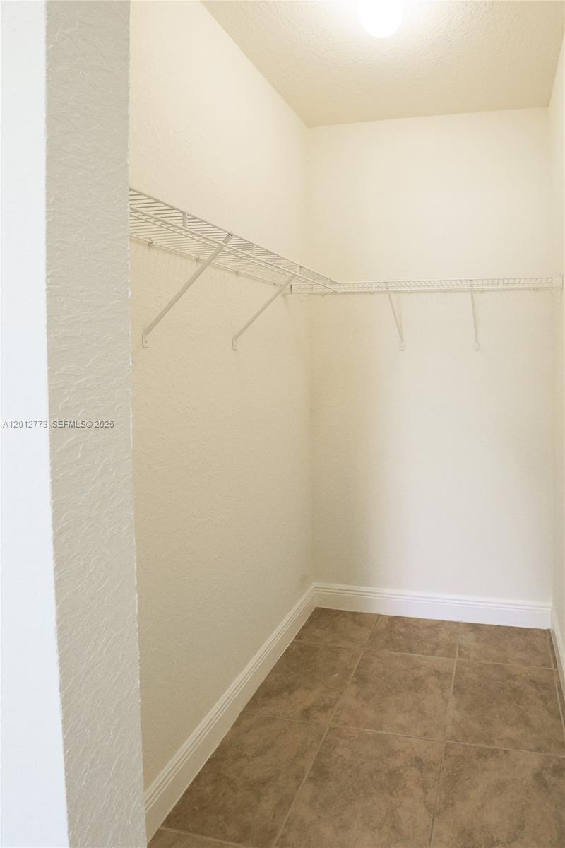VICTORIA BAY ESTATES - Residential Lease