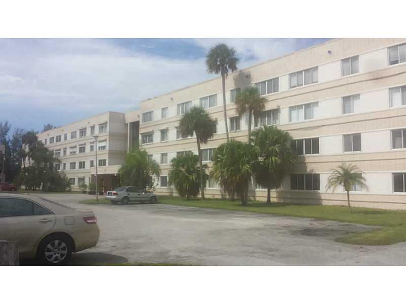 2/1 Remodeled apartment with porcelain tile floor throughout the apartment. Please includes Policy Report, Driver's License ,the last four pay stubs with the contract to lease