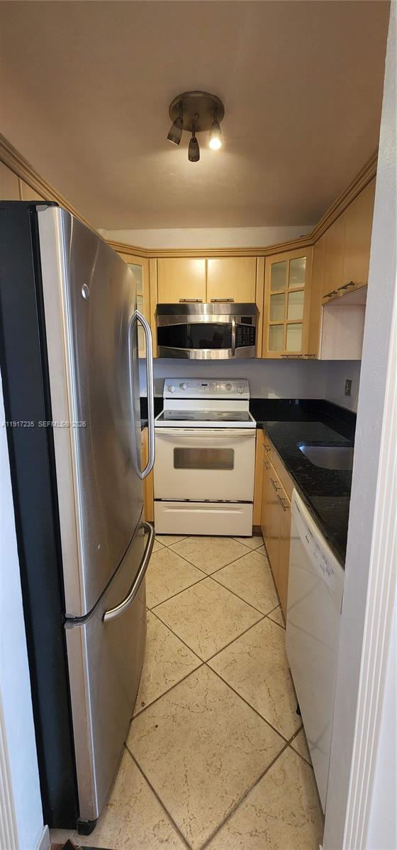 WINDING LAKE 2 AT WELLEBY - Residential