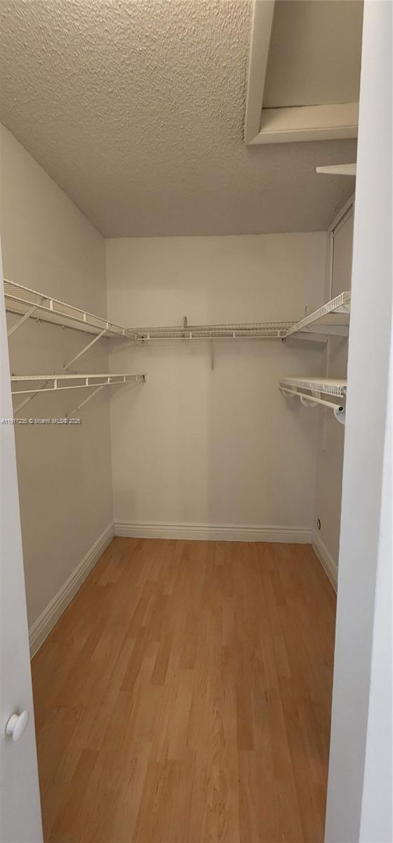 WINDING LAKE 2 AT WELLEBY - Residential