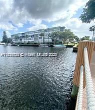 2781 Taft St 212