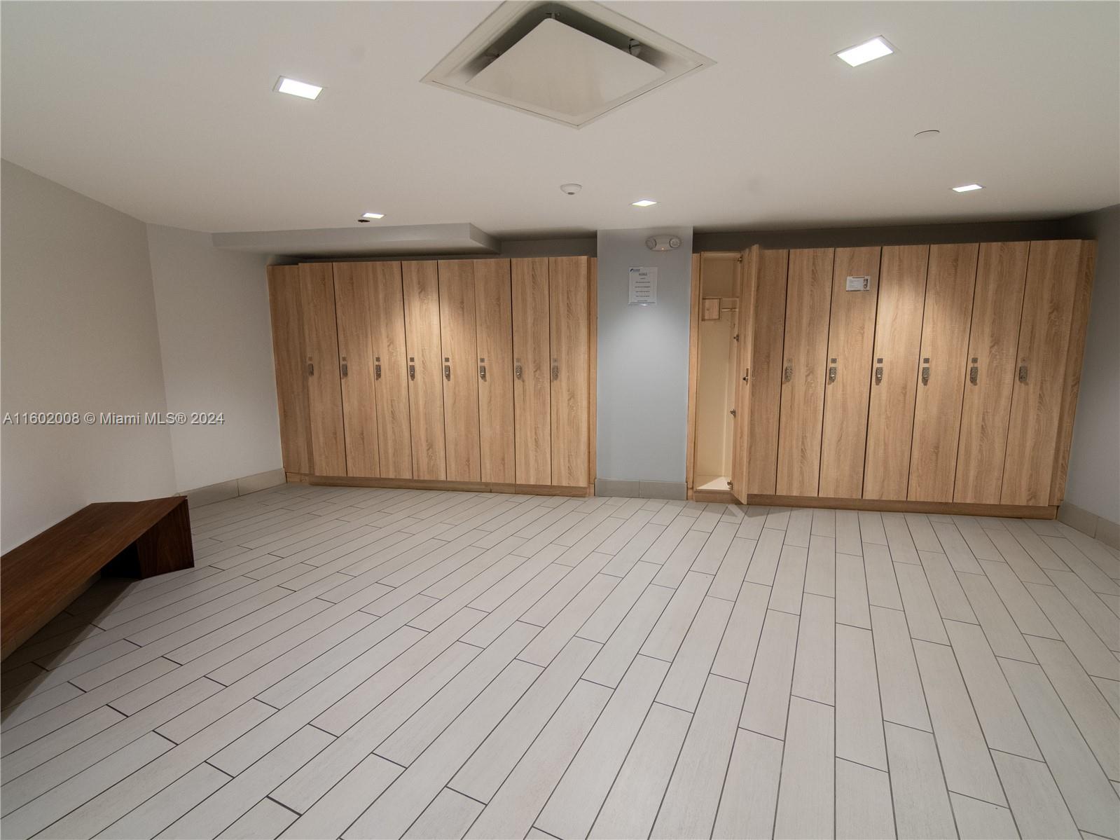 OLYMPUS CONDO PHASE - Residential