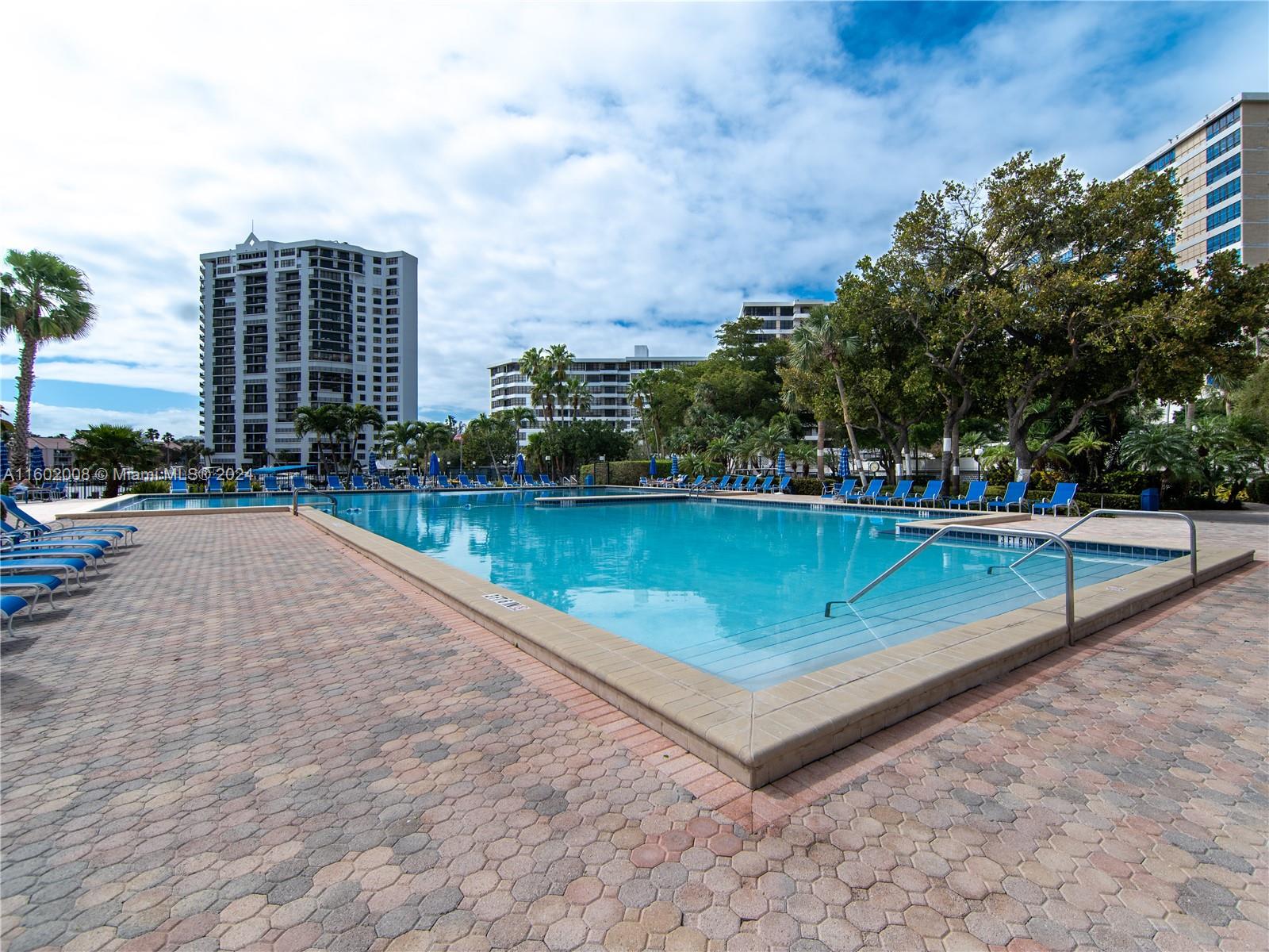 OLYMPUS CONDO PHASE - Residential