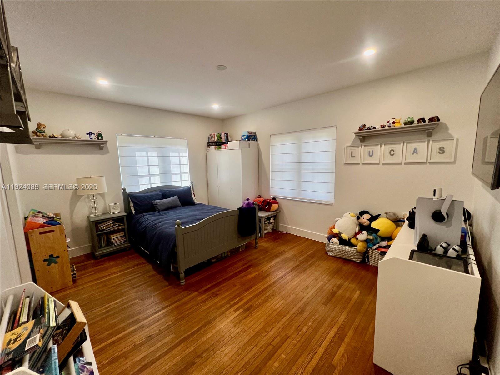 CORAL GABLE COUNTRY CLUB - Residential