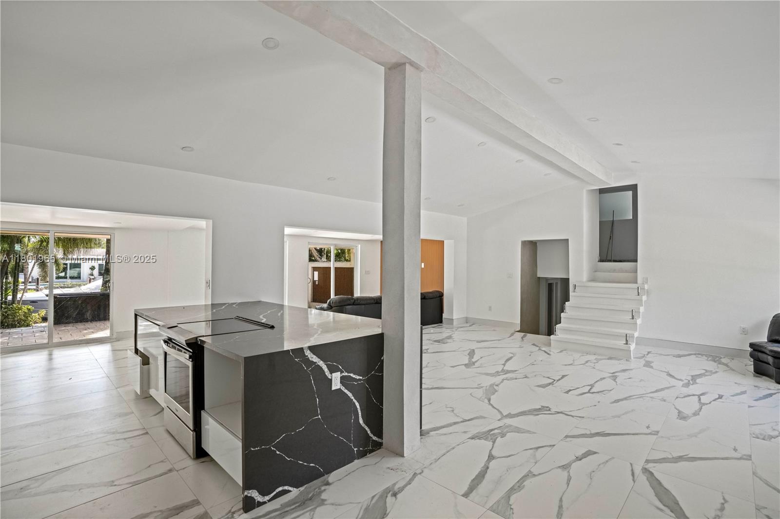 LAUDERDALE ISLES NO 2-BLK - Residential
