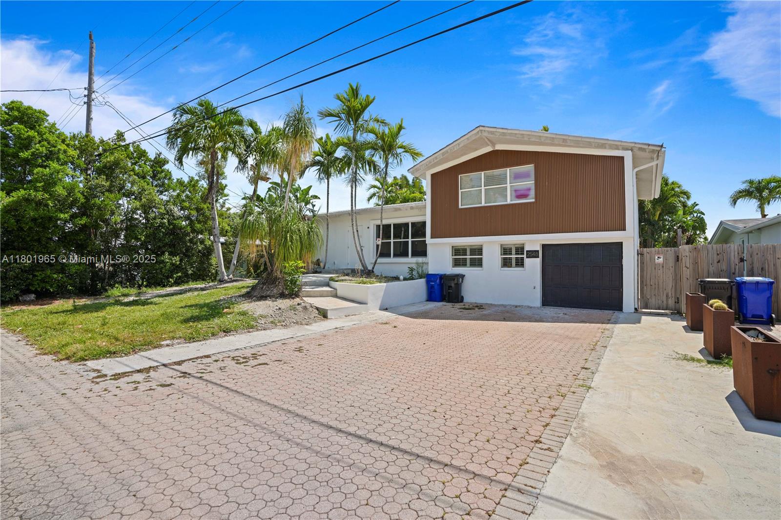 2548 Tortugas Ln, Fort Lauderdale, Broward County, Florida - 4 Bedrooms  
4 Bathrooms - 