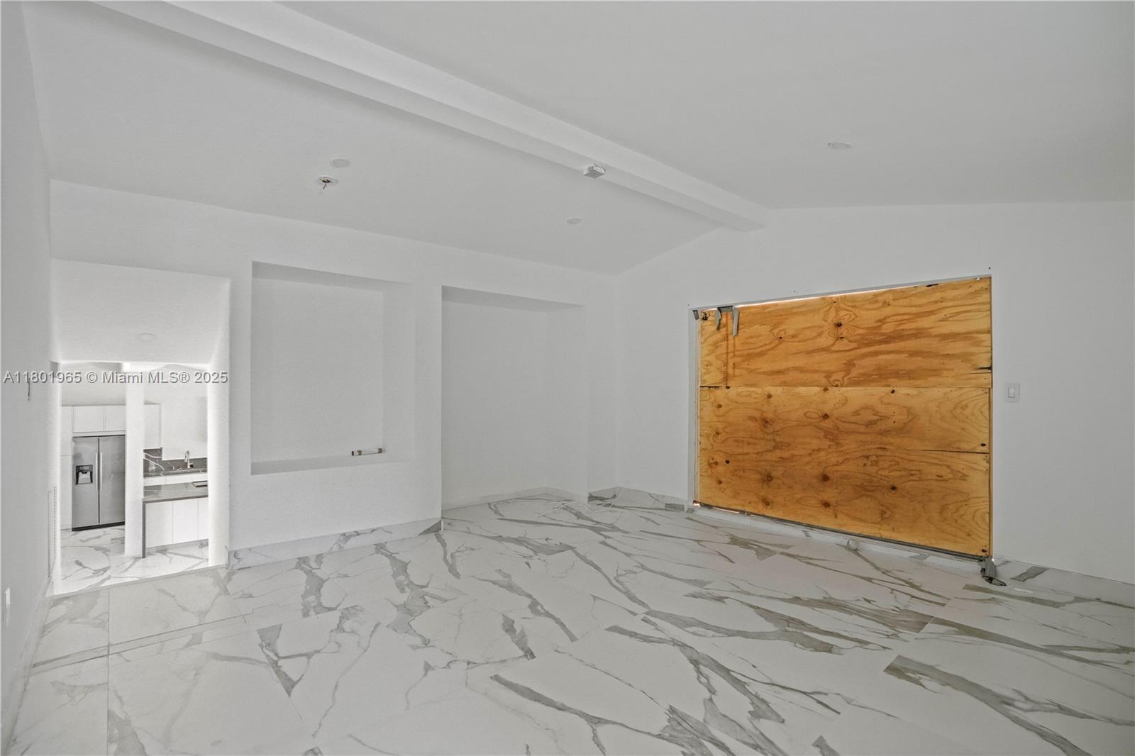 LAUDERDALE ISLES NO 2-BLK - Residential