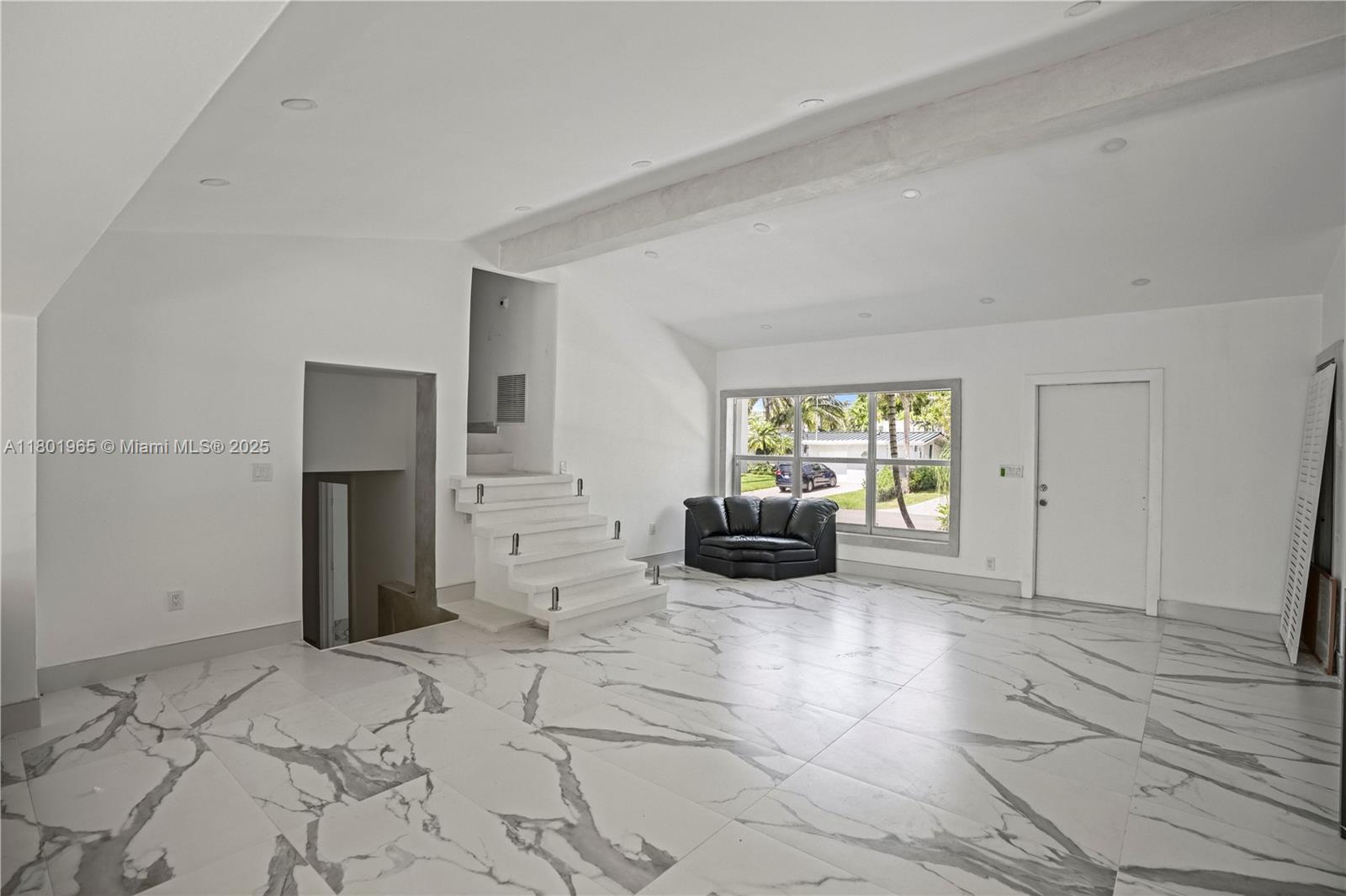 LAUDERDALE ISLES NO 2-BLK - Residential