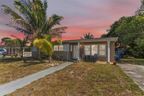 3610 NW 171st St Miami Gardens FL 33056