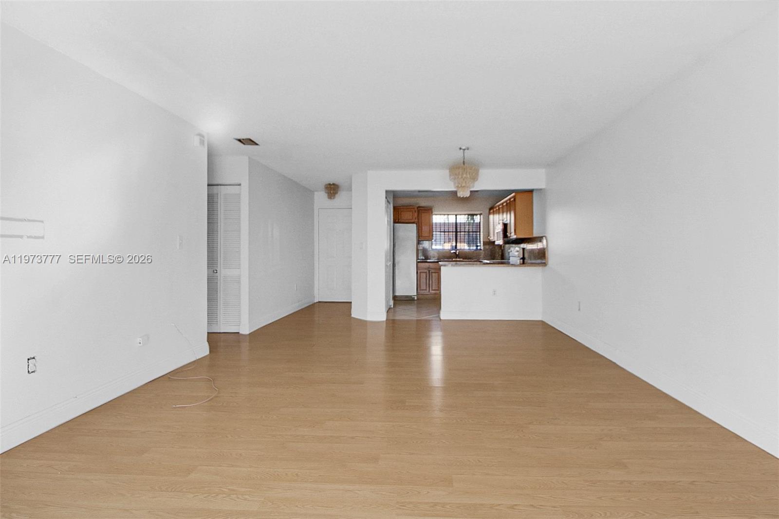 THE SEASONS VILLAS & THMS - Residential