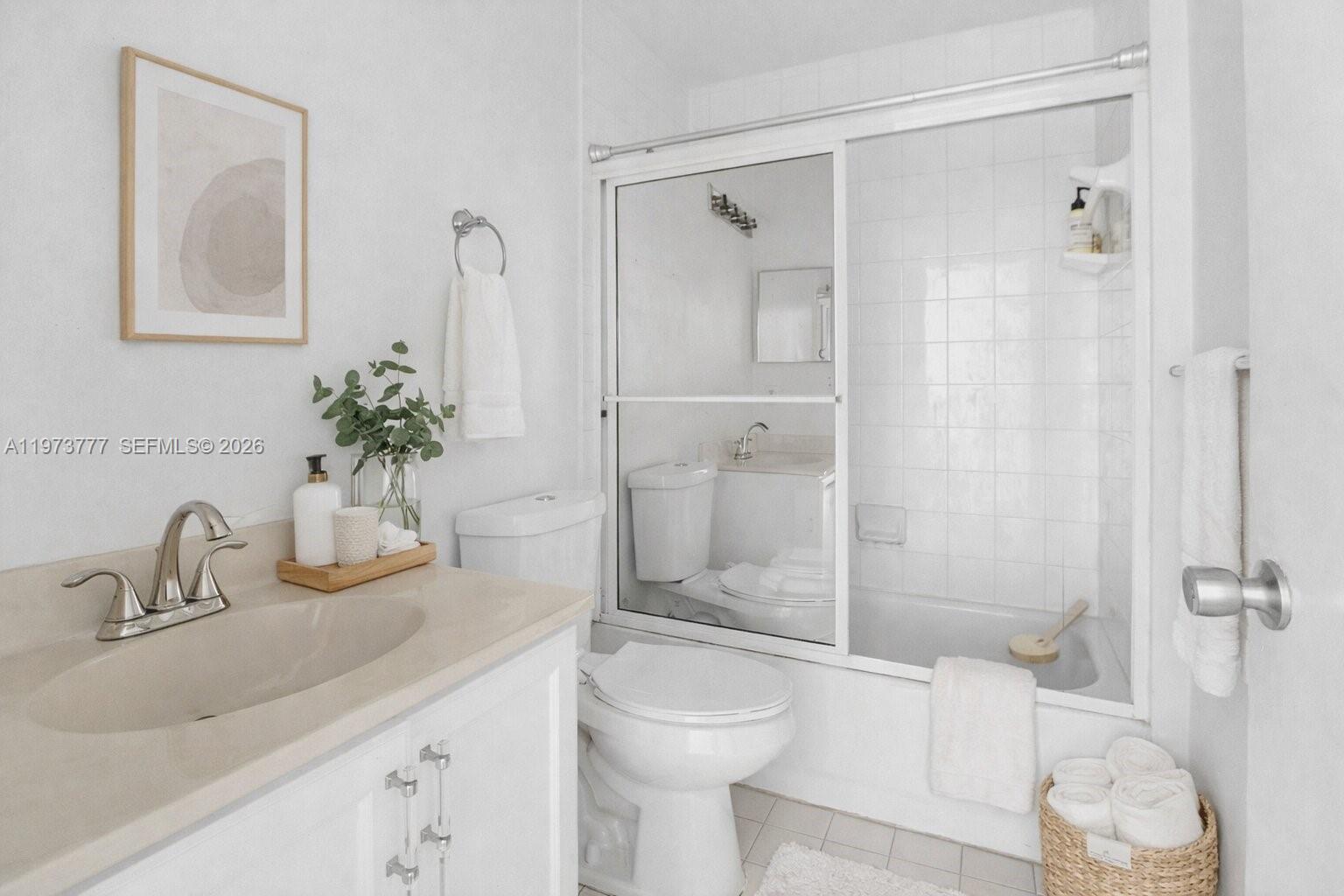 THE SEASONS VILLAS & THMS - Residential