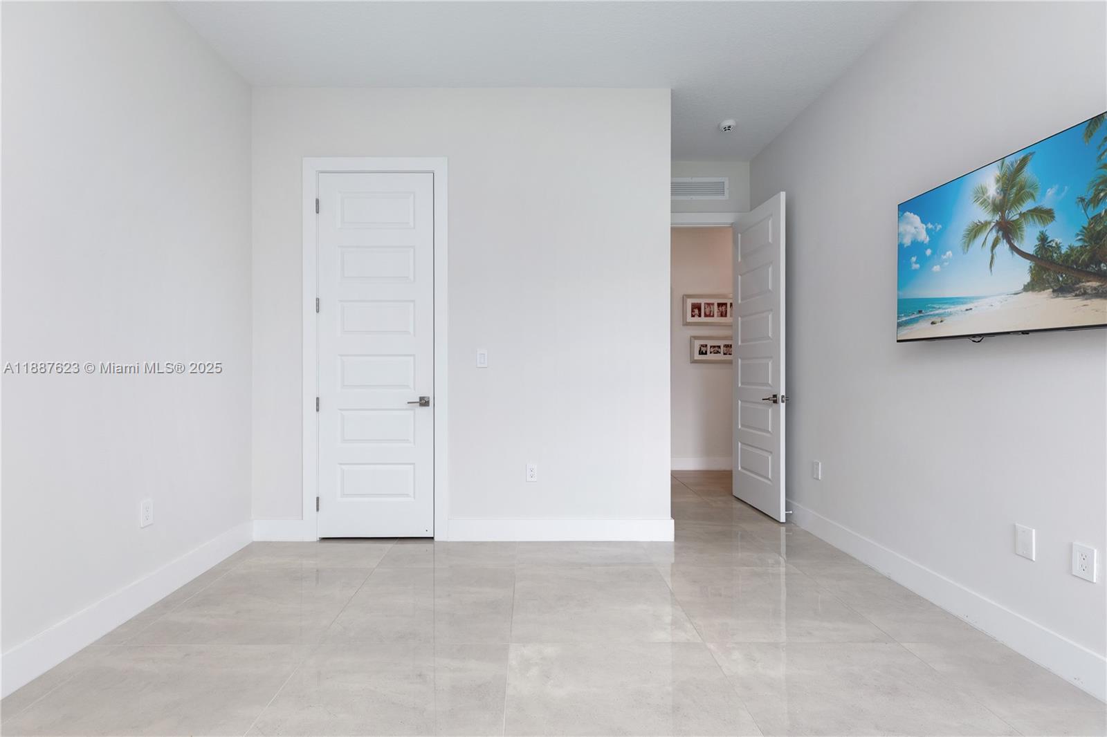 SIERRA ESTATES - Residential