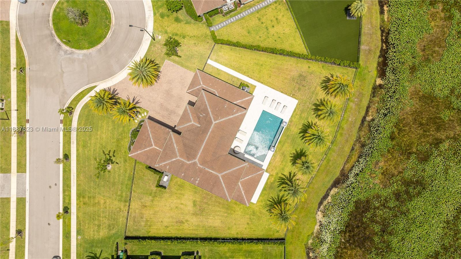 SIERRA ESTATES - Residential