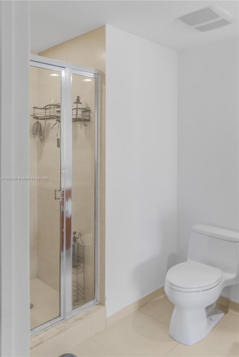 50 BISCAYNE CONDO - Residential
