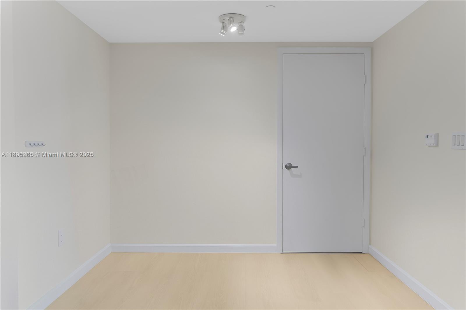 50 BISCAYNE CONDO - Residential