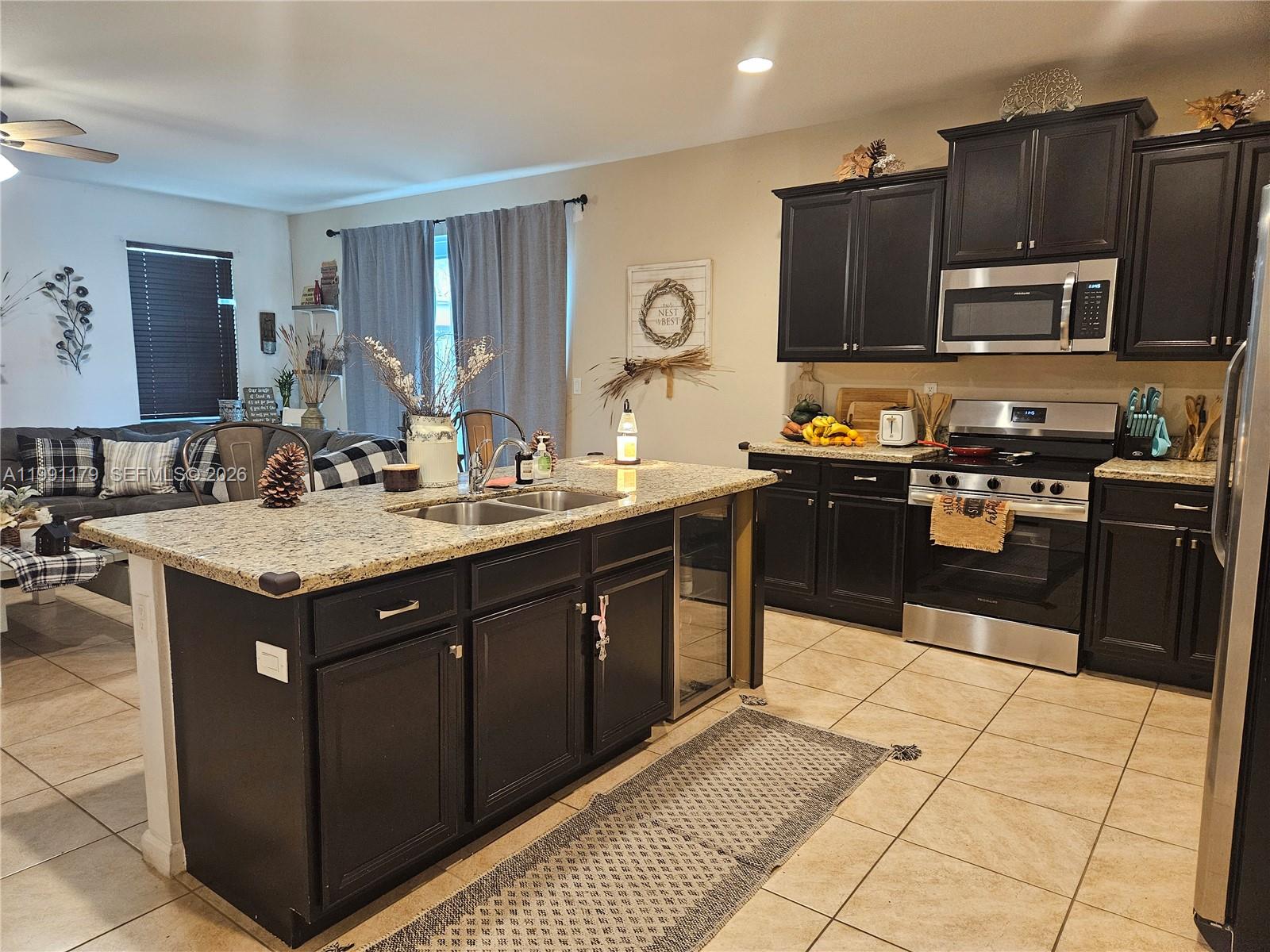 COUNTRY GARDENS SOUTH - Residential