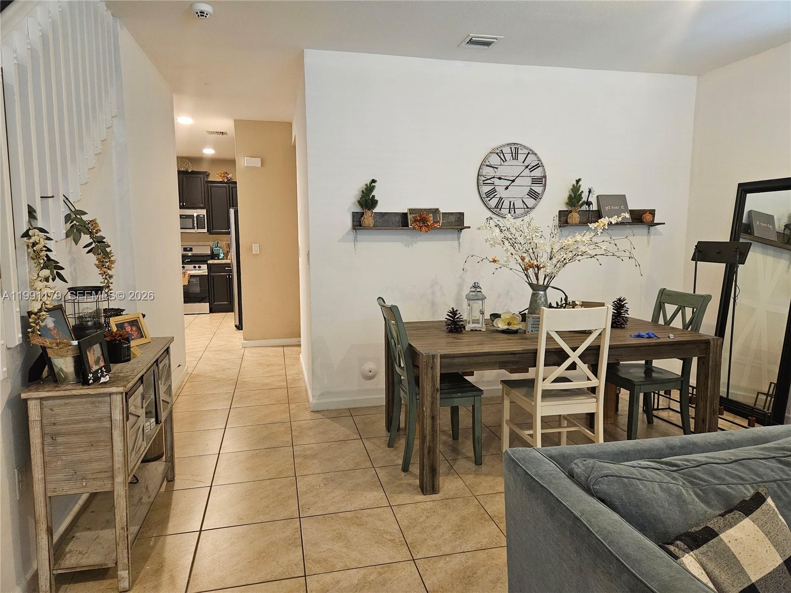 COUNTRY GARDENS SOUTH - Residential