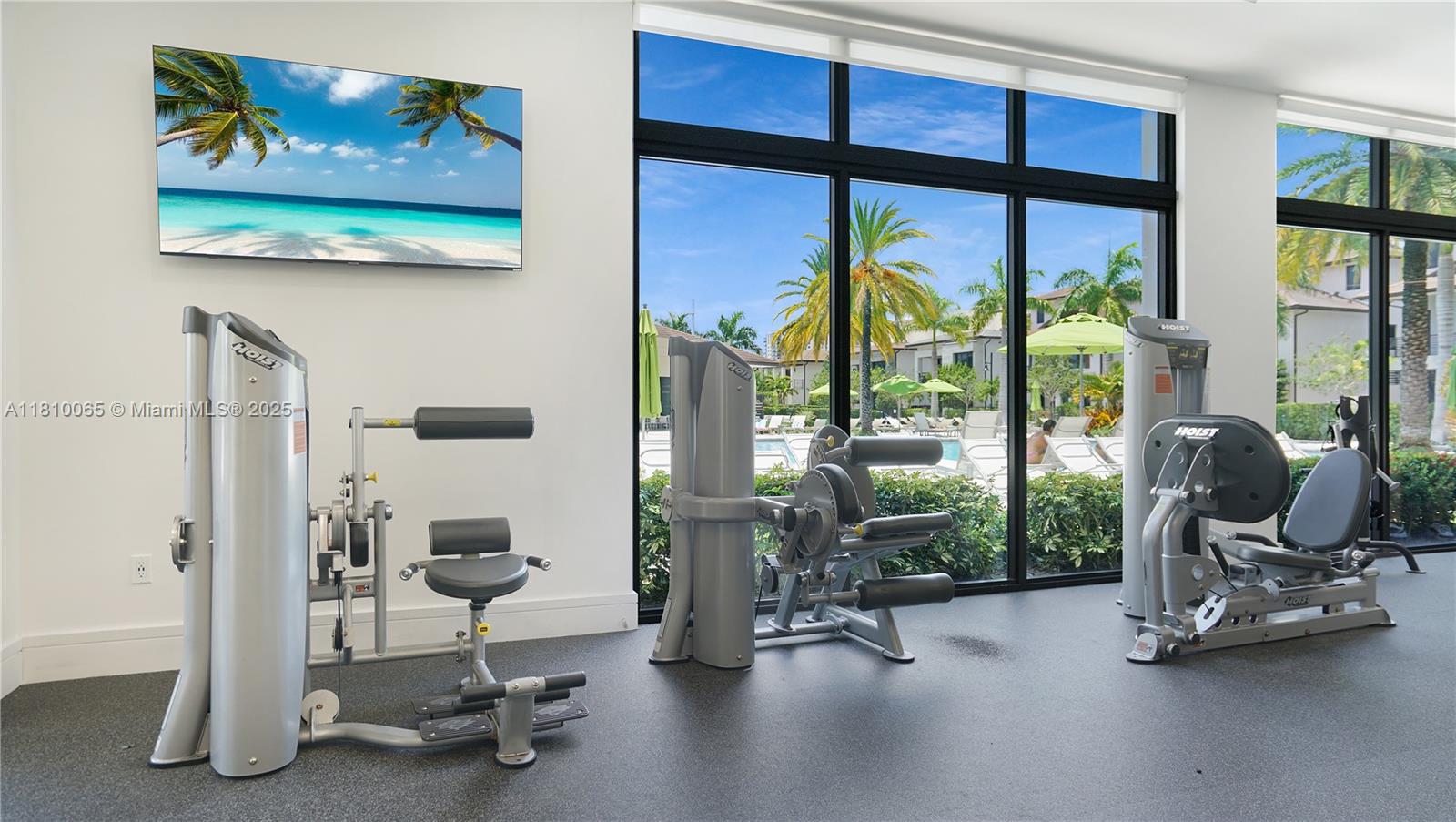 DOWNTOWN DORAL SOUTH PHAS - Residential