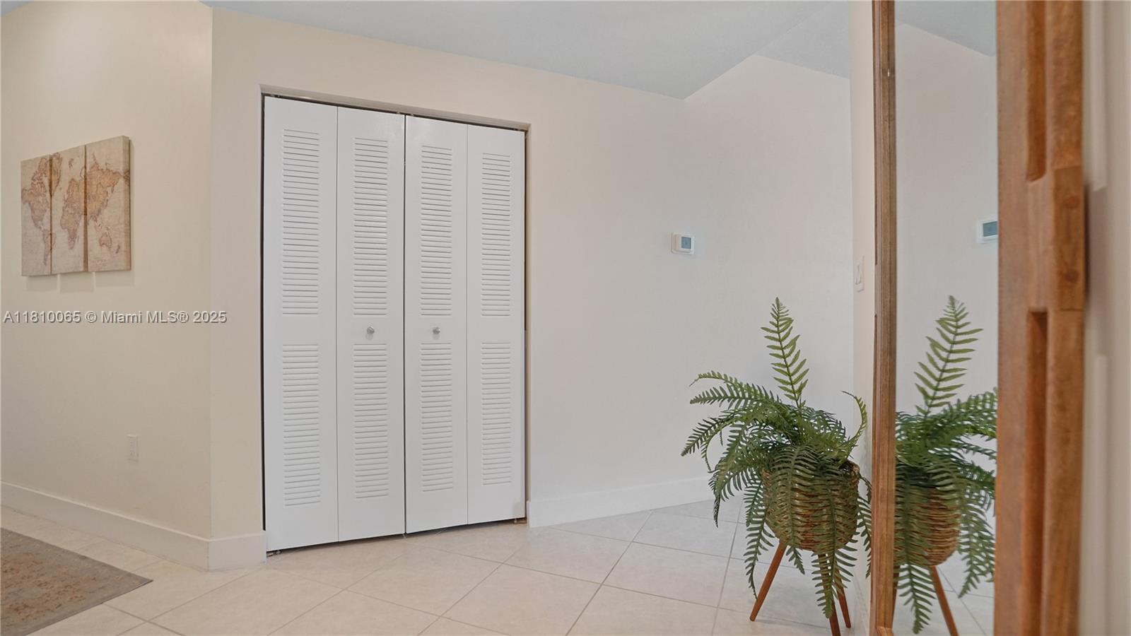 DOWNTOWN DORAL SOUTH PHAS - Residential