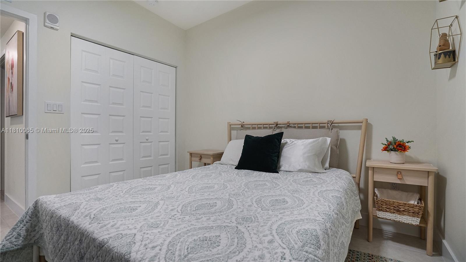 DOWNTOWN DORAL SOUTH PHAS - Residential