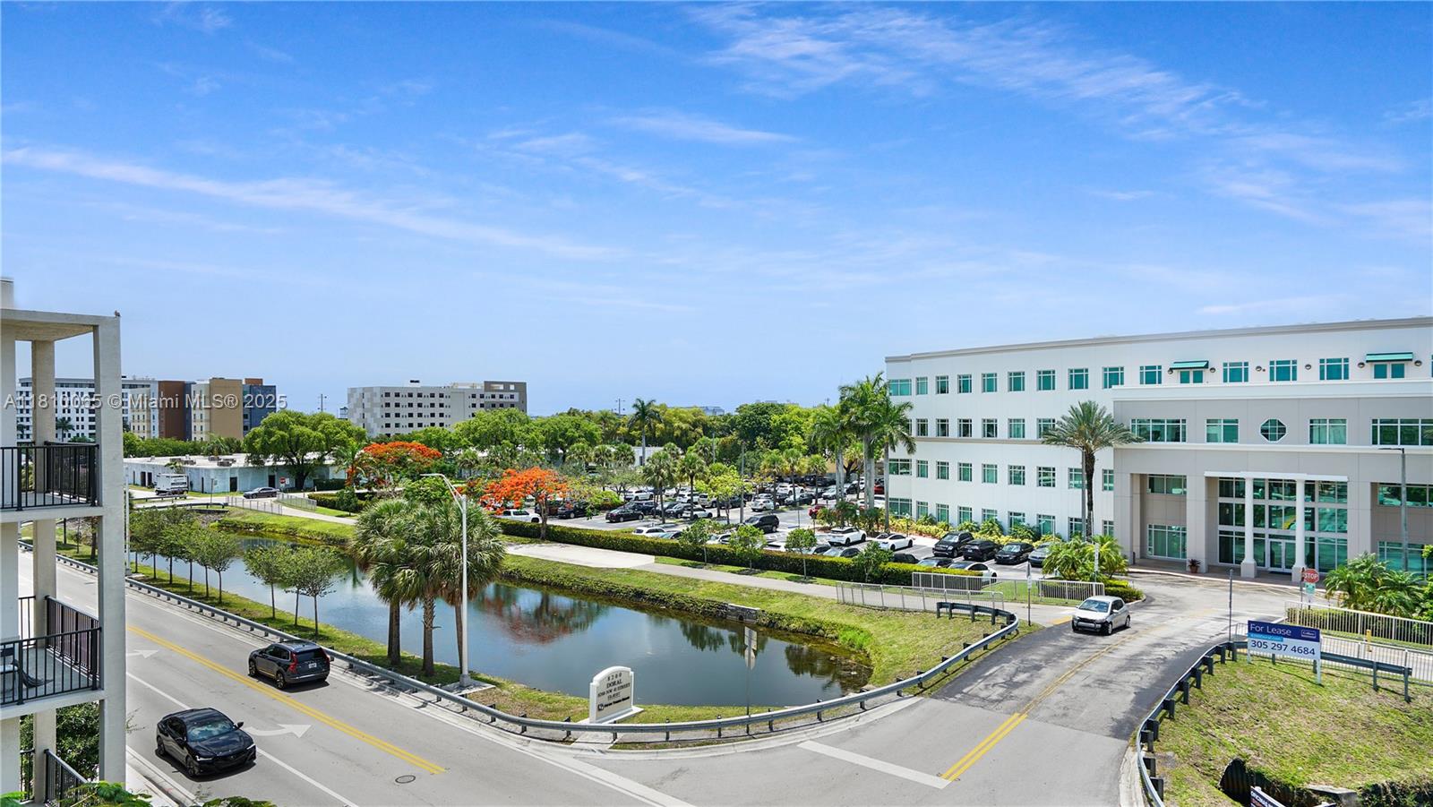 DOWNTOWN DORAL SOUTH PHAS - Residential
