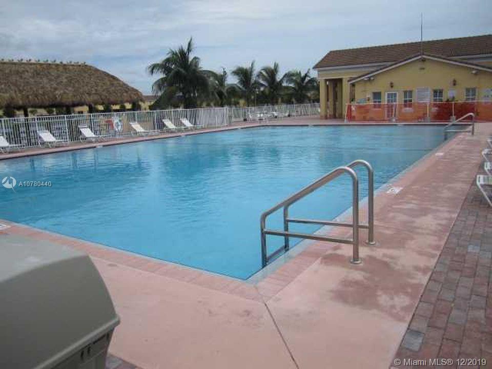 SHOMA TOWNHOMES AT KEYSCO - Residential Lease