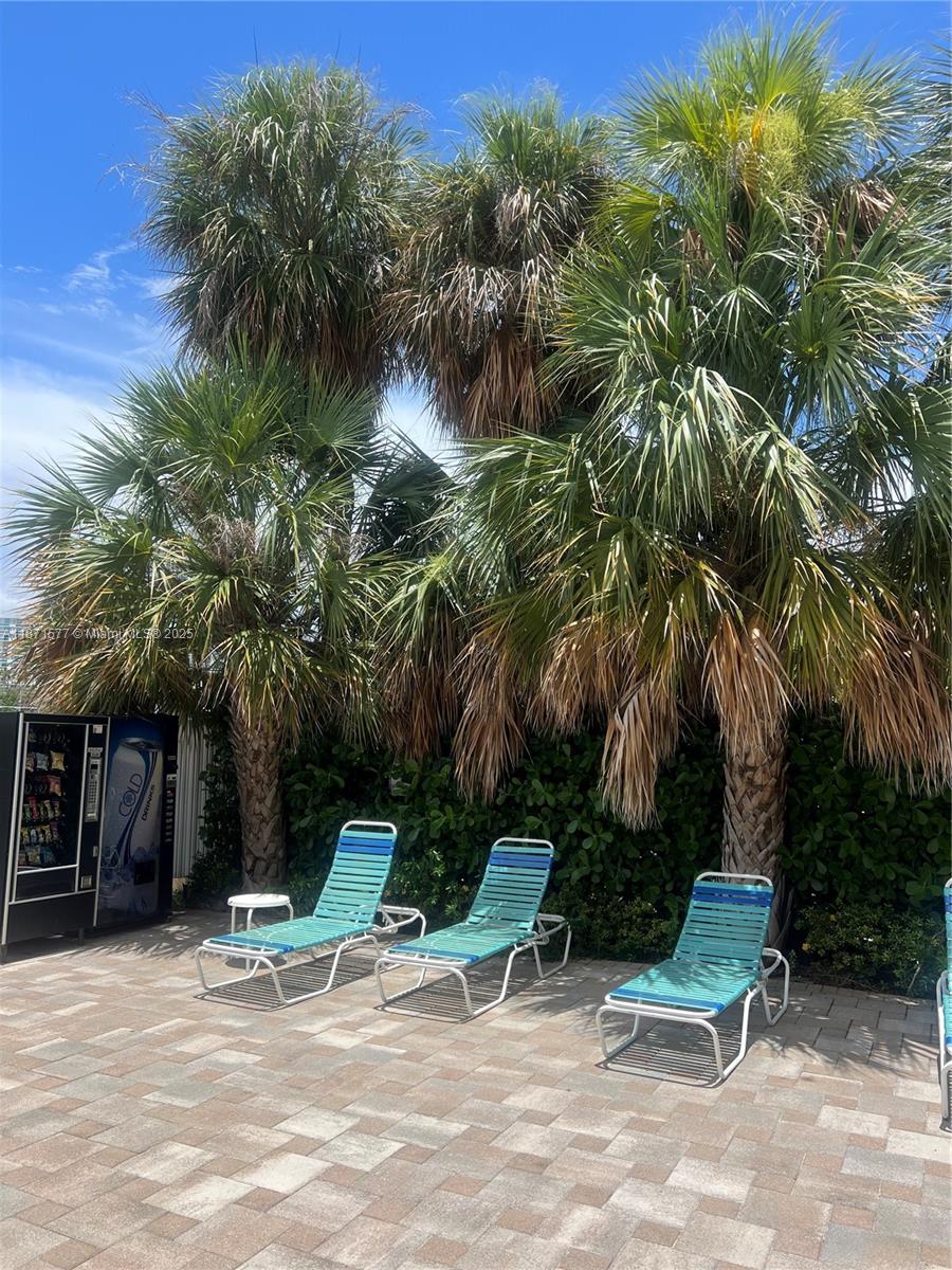 ISLAND PLACE AT NORTH BAY - Residential Lease