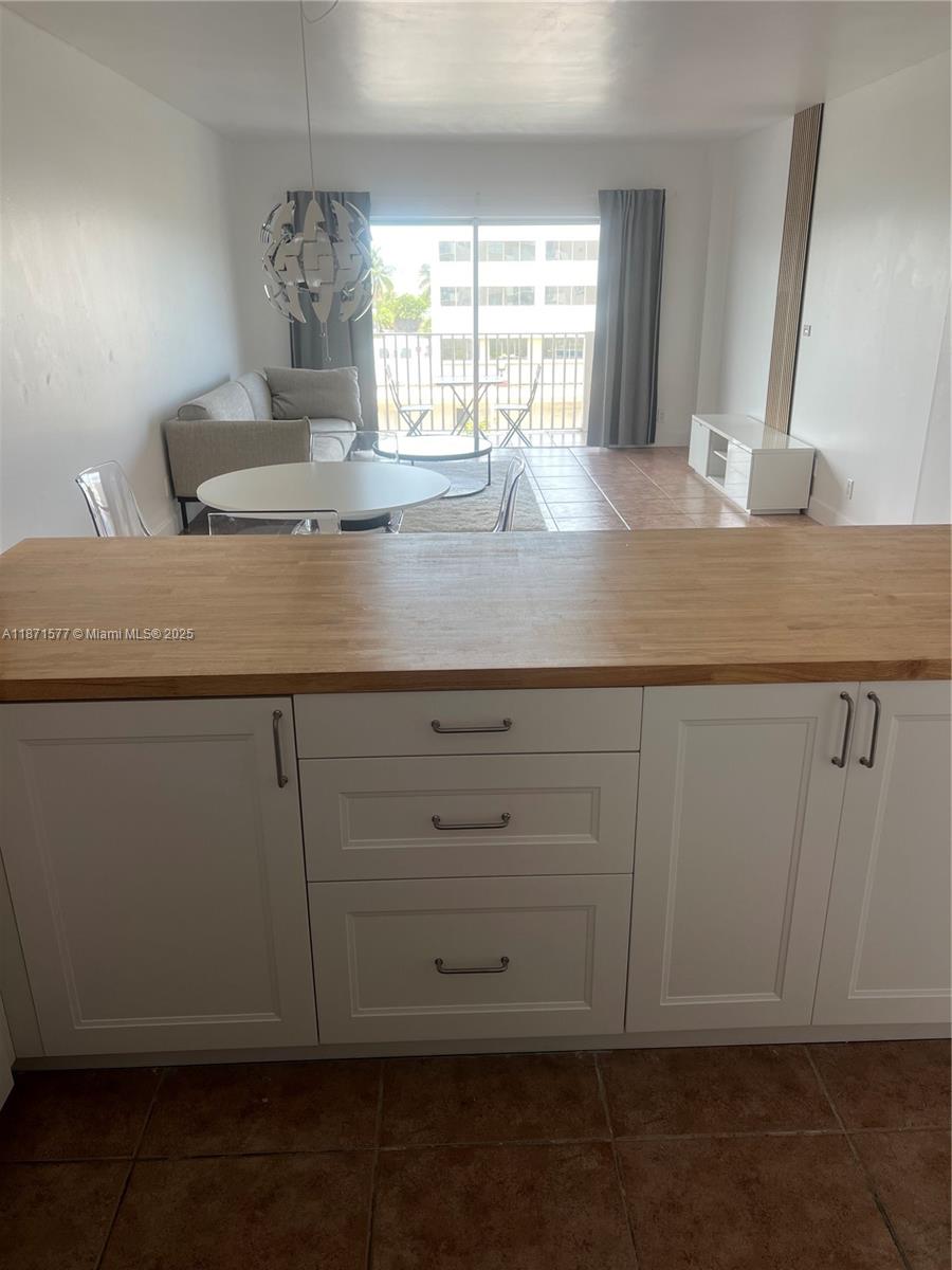 ISLAND PLACE AT NORTH BAY - Residential Lease