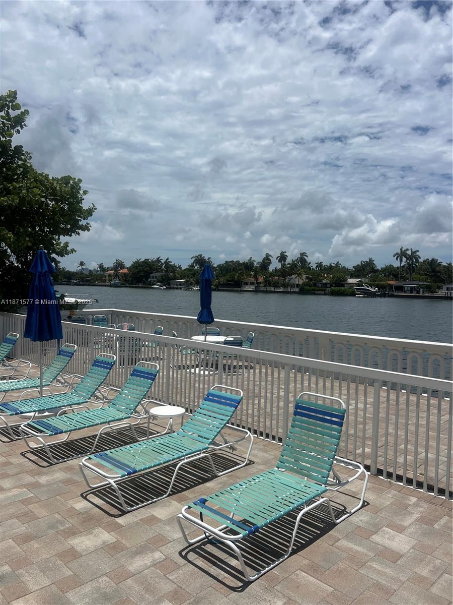 ISLAND PLACE AT NORTH BAY - Residential Lease