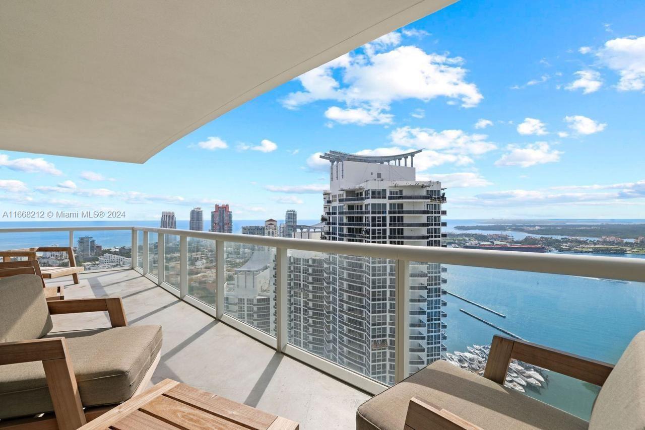 ICON CONDO - Residential