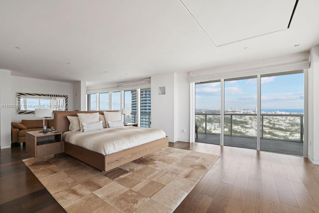 ICON CONDO - Residential