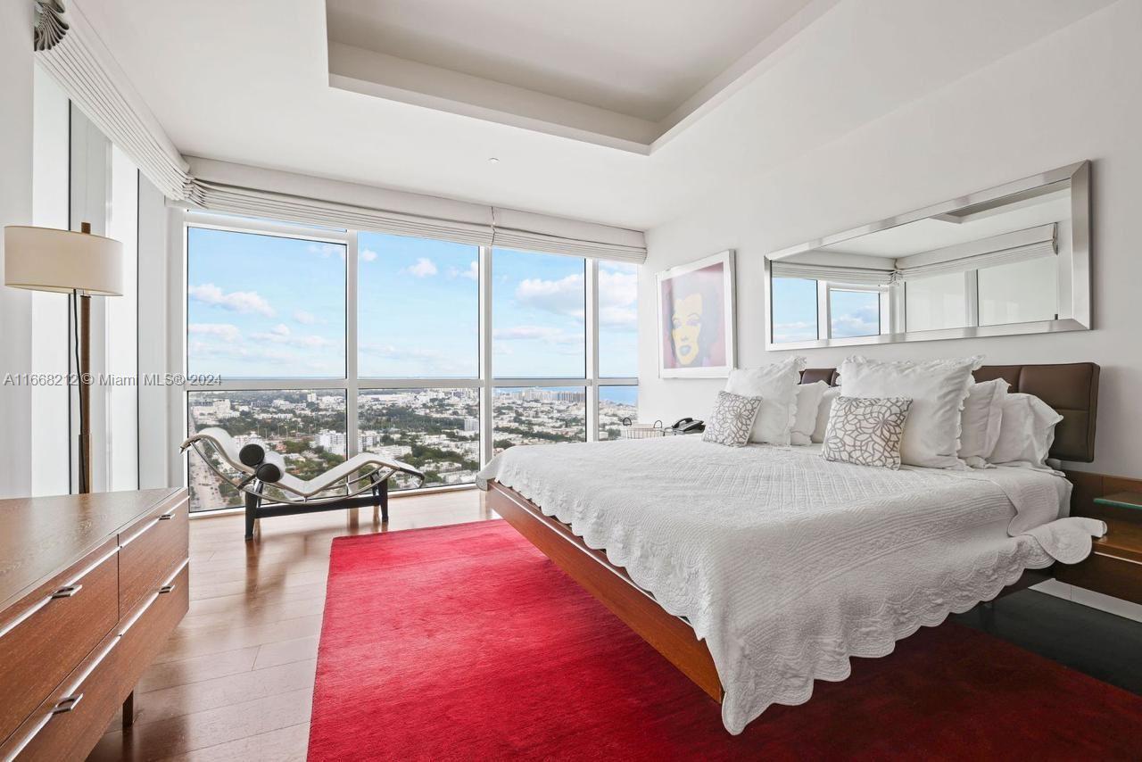 ICON CONDO - Residential