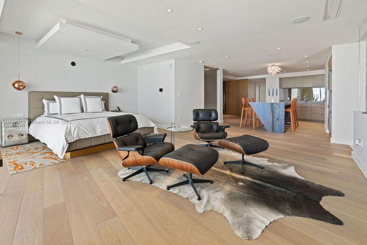 ICON CONDO - Residential