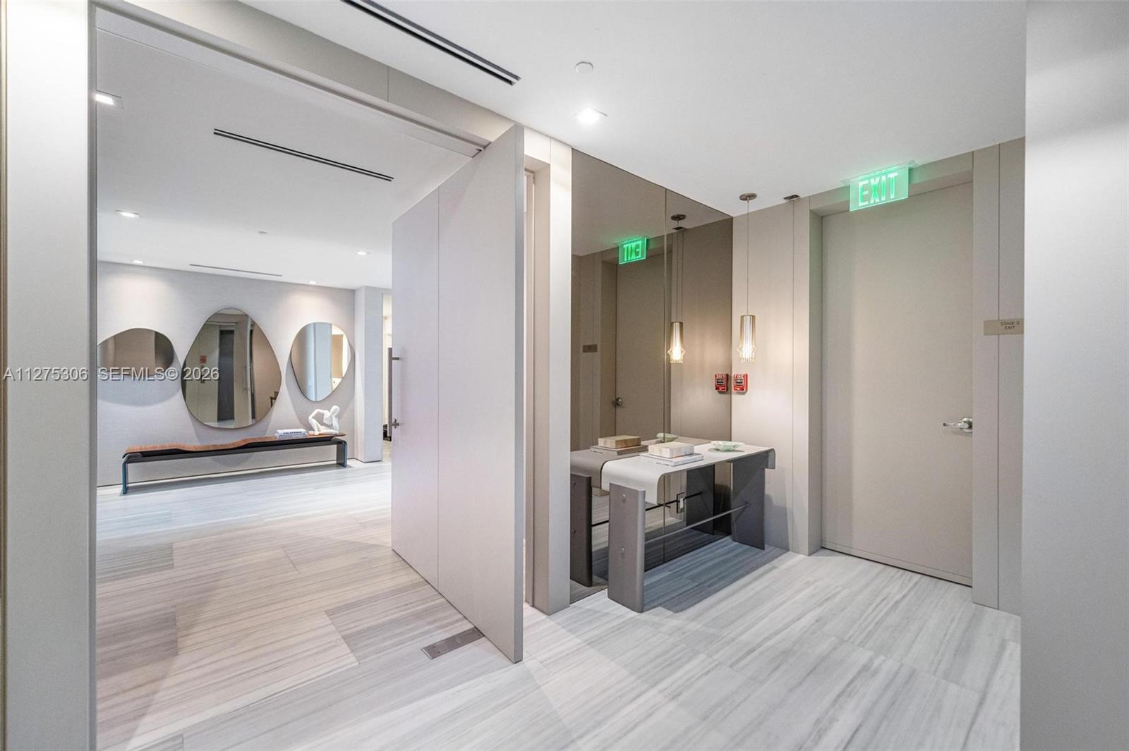 18975 E Collins Ave 3802