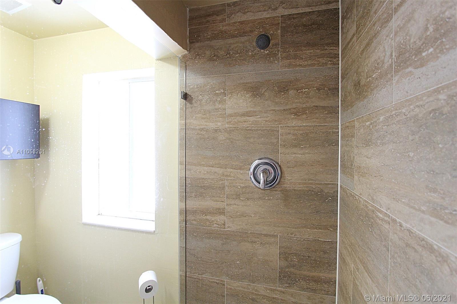 SUNSET HEIGHTS - Residential Lease